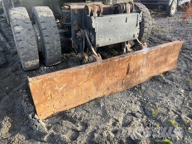 Hitachi ZX210W Hjulgravere