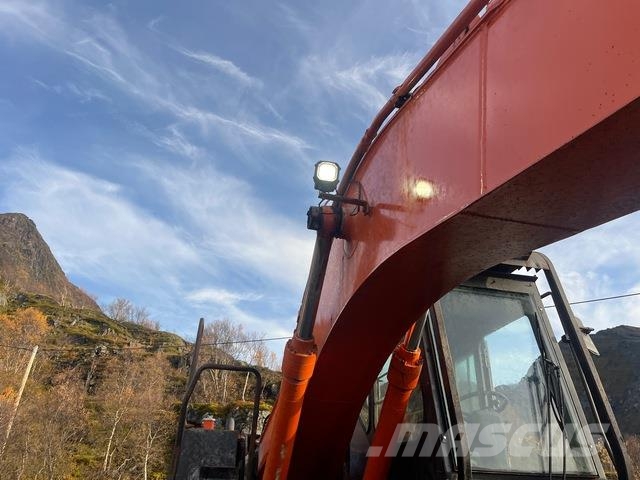 Hitachi ZX210W Hjulgravere