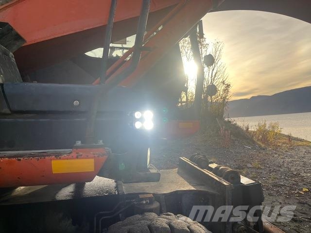 Hitachi ZX210W Hjulgravere