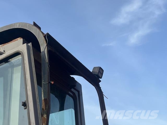 Hitachi ZX210W Hjulgravere