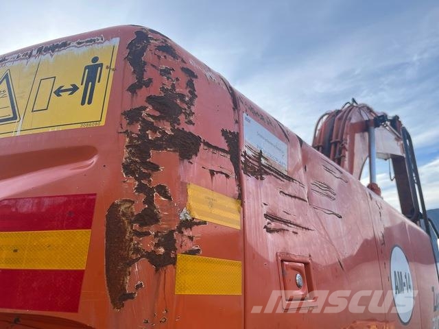 Hitachi ZX210W Hjulgravere