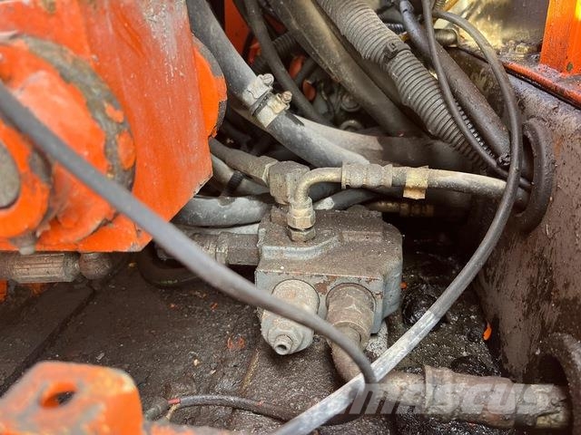 Hitachi ZX210W Hjulgravere