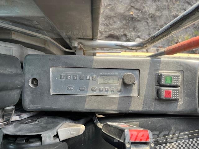 Hitachi ZX210W Hjulgravere