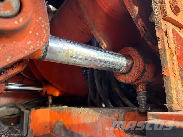 Hitachi ZX210W Hjulgravere
