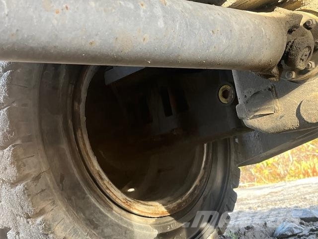 Hitachi ZX210W Hjulgravere