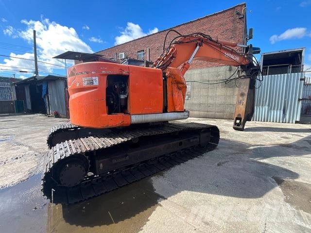 Hitachi ZX225USLC-3 Excavatoare pe șenile
