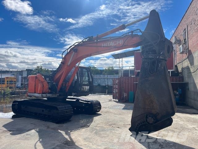Hitachi ZX225USLC-3 Excavatoare pe șenile

