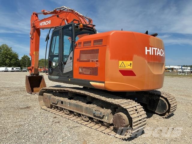 Hitachi ZX225USR-6 Gravemaskiner på larvebånd