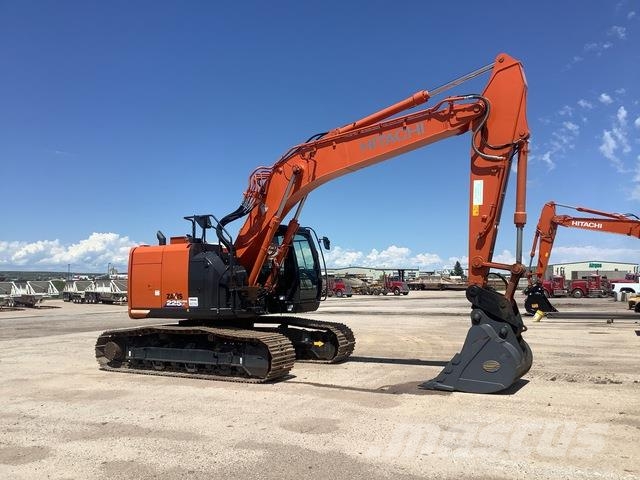 Hitachi ZX225USRLC-6 Kāpurķēžu ekskavatori