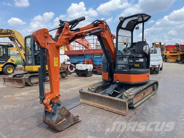 Hitachi ZX30UR-5B 소형 굴삭기 7톤 미만