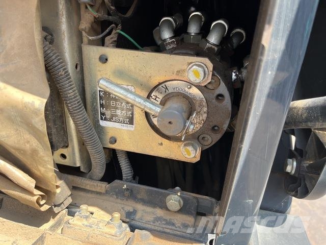 Hitachi ZX30UR-5B 소형 굴삭기 7톤 미만