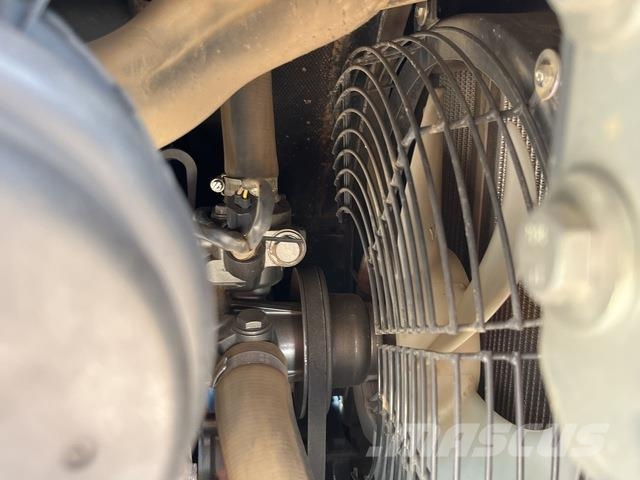 Hitachi ZX30UR-5B 소형 굴삭기 7톤 미만