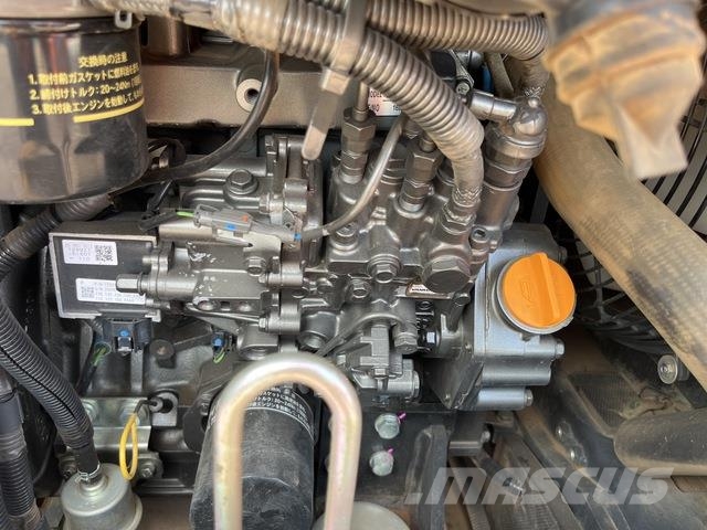 Hitachi ZX30UR-5B 소형 굴삭기 7톤 미만