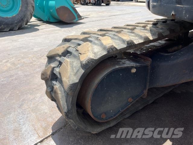 Hitachi ZX30UR-5B 소형 굴삭기 7톤 미만