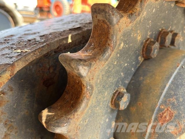 Hitachi ZX30UR-5B 소형 굴삭기 7톤 미만