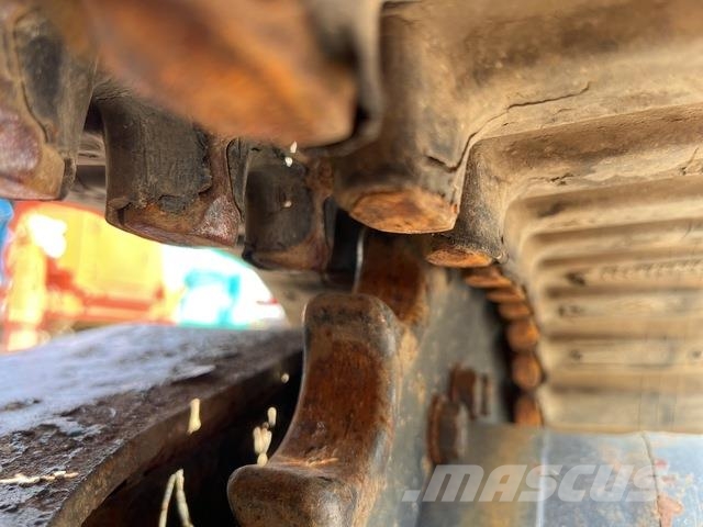 Hitachi ZX30UR-5B 소형 굴삭기 7톤 미만