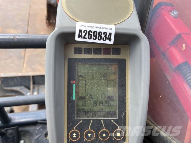 Hitachi ZX30UR-5B 소형 굴삭기 7톤 미만