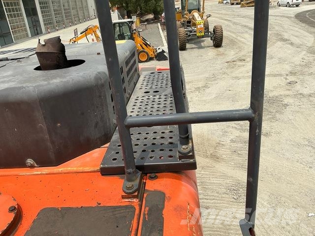 Hitachi ZX470LC-5G حفارات زحافة