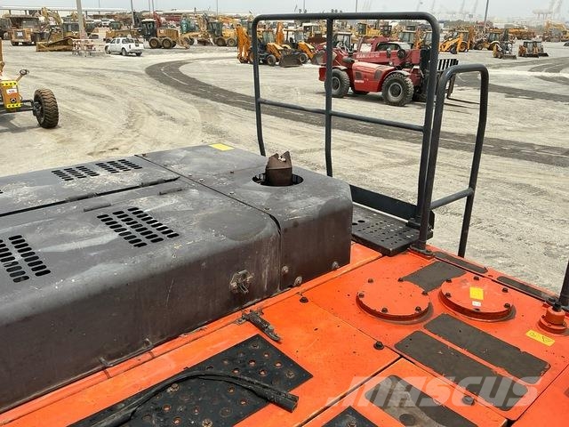 Hitachi ZX470LC-5G حفارات زحافة