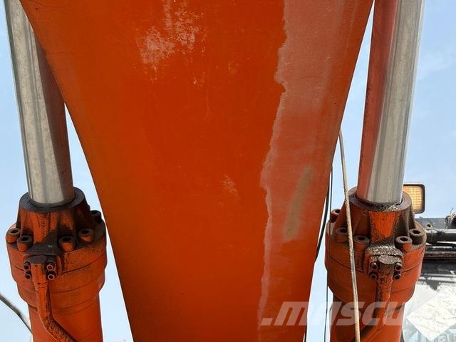 Hitachi ZX470LC-5G حفارات زحافة