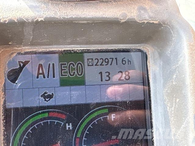 Hitachi ZX470LC-5G حفارات زحافة