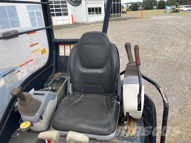Hitachi ZX55UR-3 소형 굴삭기 7톤 미만