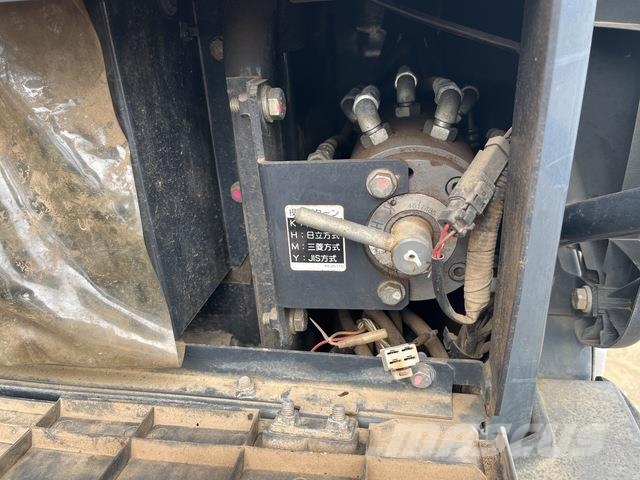 Hitachi ZX55UR-3 소형 굴삭기 7톤 미만