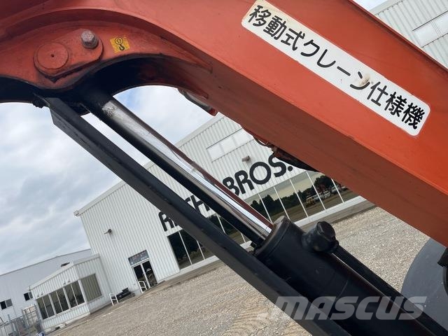 Hitachi ZX55UR-3 소형 굴삭기 7톤 미만