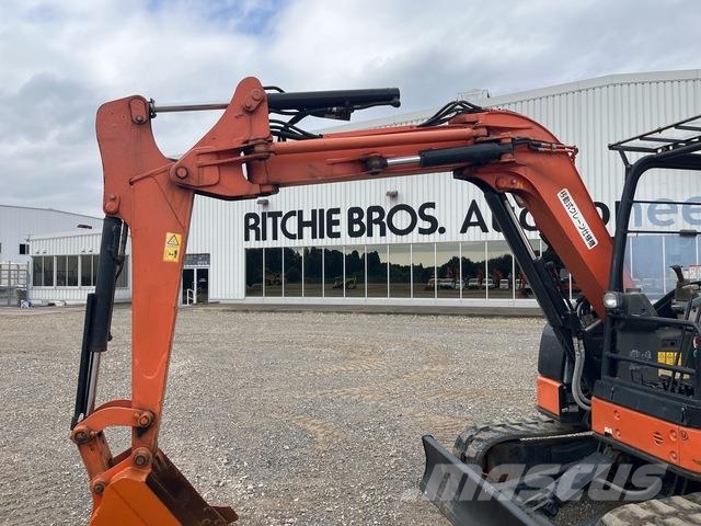 Hitachi ZX55UR-3 소형 굴삭기 7톤 미만
