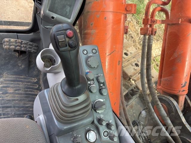 Hitachi ZX870H-3 Crawler excavators