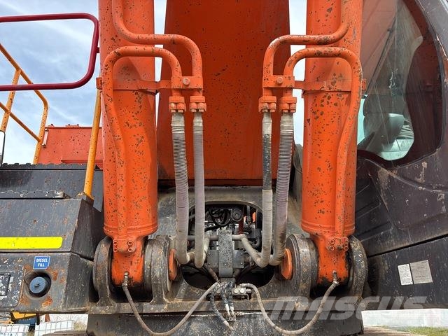 Hitachi ZX870H-3 Crawler excavators