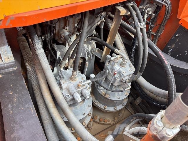 Hitachi ZX870H-3 Crawler excavators