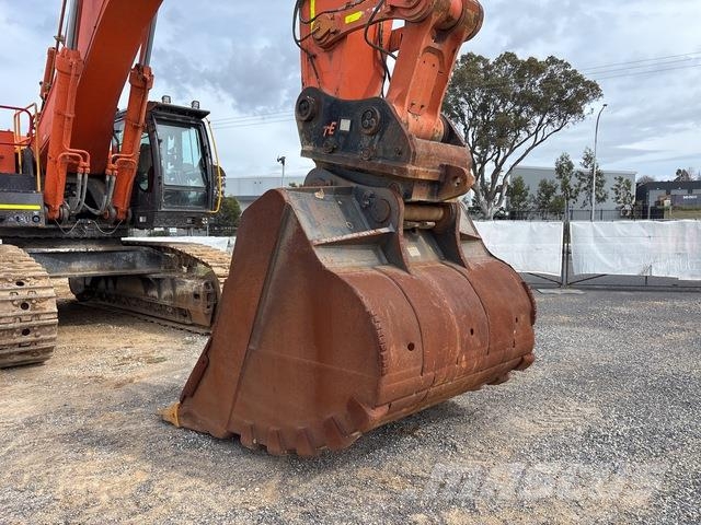 Hitachi ZX870H-3 Crawler excavators