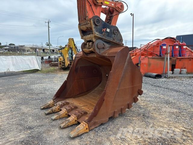 Hitachi ZX870H-3 Crawler excavators