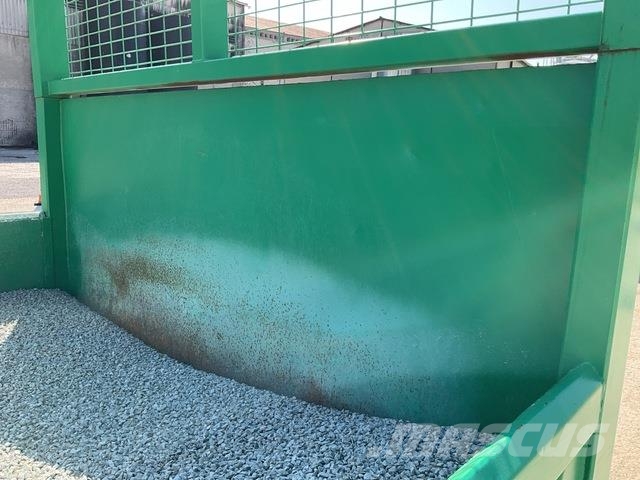 Hooklift Dump Body Chasis y suspención