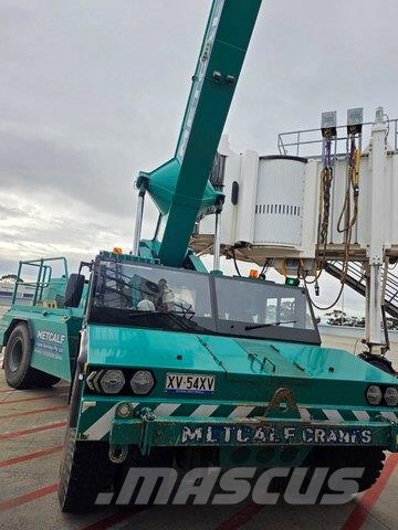 Humma UV35-25 A/T 크레인