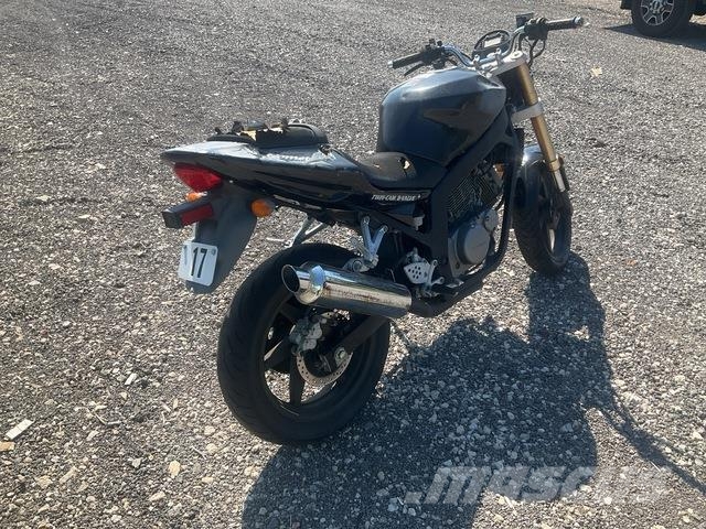  Hyosung Comet Terénní vozidla