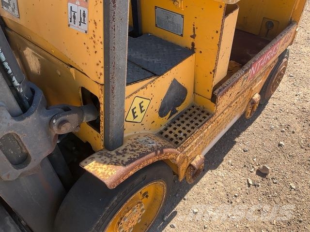 Hyster E40XL Elmotviktstruckar