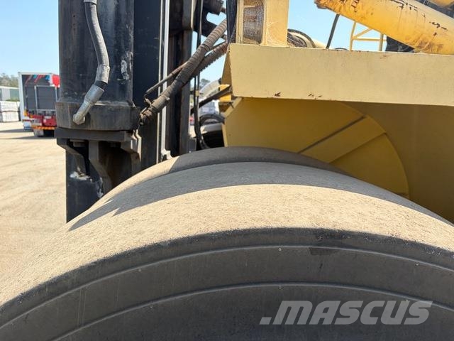 Hyster H48.00E-16CH Reachstackers
