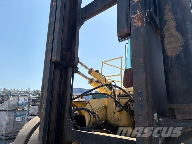 Hyster H48.00E-16CH Reachstackers