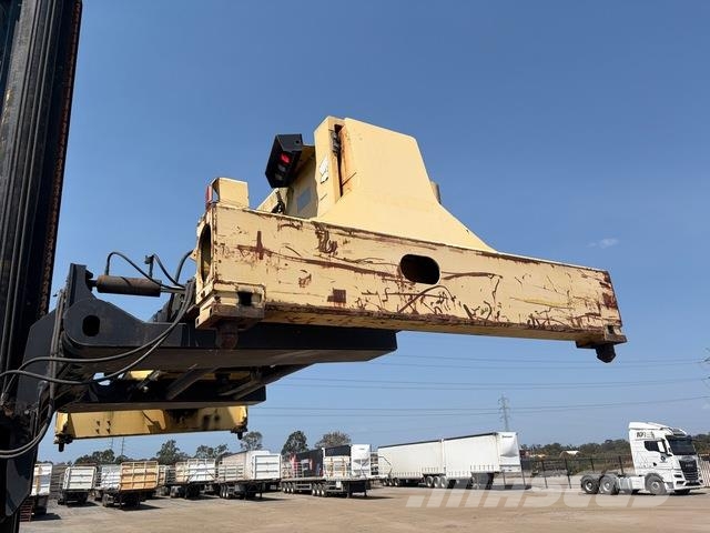 Hyster H48.00E-16CH Reachstackers