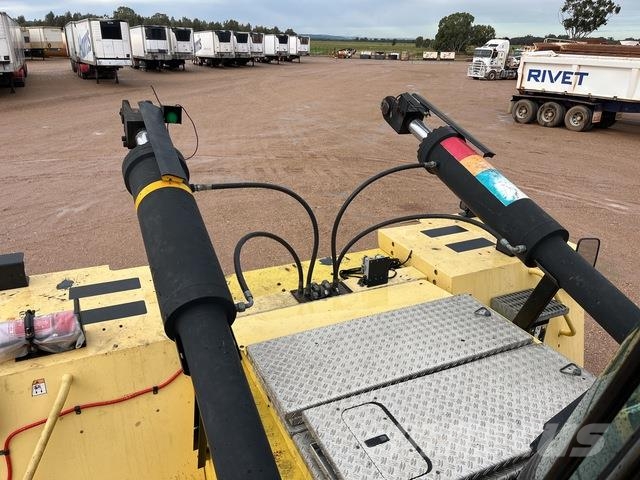 Hyster H52.00XM-16CH Container handlers