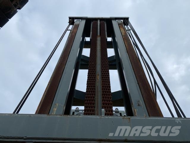 Hyster H800A Counterbalance Kontinkäsittelytrukit