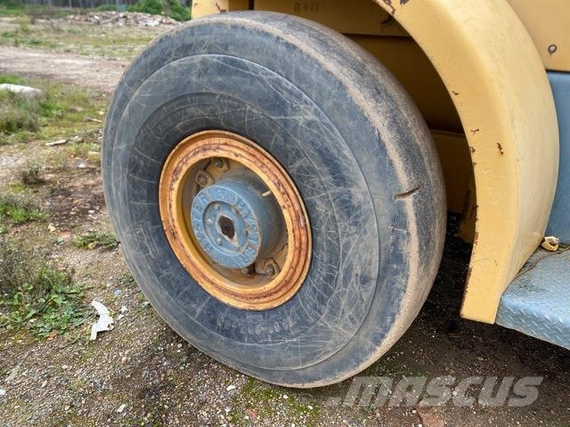 Hyster H800A Counterbalance Kontinkäsittelytrukit