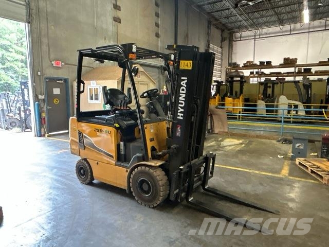 Hyundai 25B-9U Electric forklifts