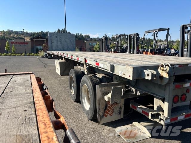 Hyundai 36' Platós / Ponyvás pótkocsik