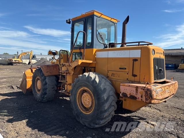 Hyundai HL750 輪胎式裝載機
