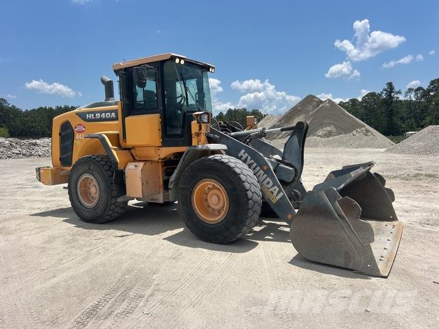 Hyundai HL940A Wheel loaders