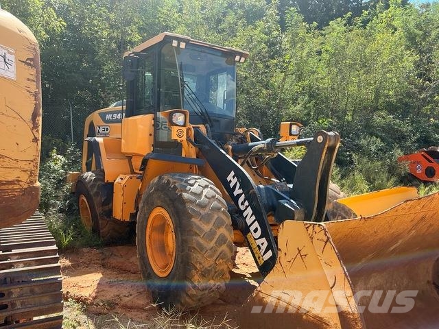 Hyundai HL940A Kolesové nakladače