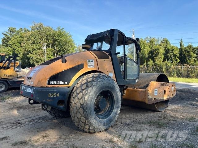 Hyundai HR120C-9 Trilrolwalsen